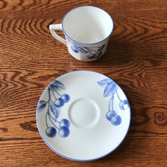 Tiffany & Co Nature Teacup Saucer Set White Blue Cherry Cup Mug China RARE - Picture 4 of 10